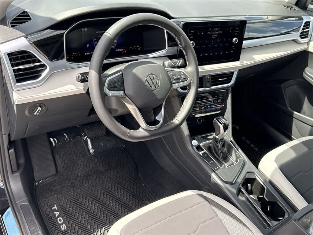 2026 Volkswagen Taos SE