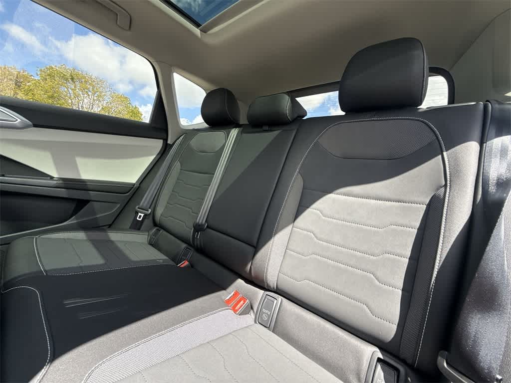 2026 Volkswagen Taos SE