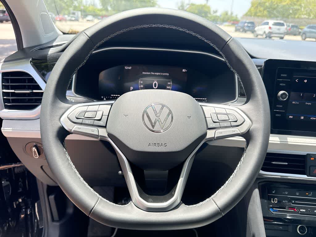 2026 Volkswagen Taos SE