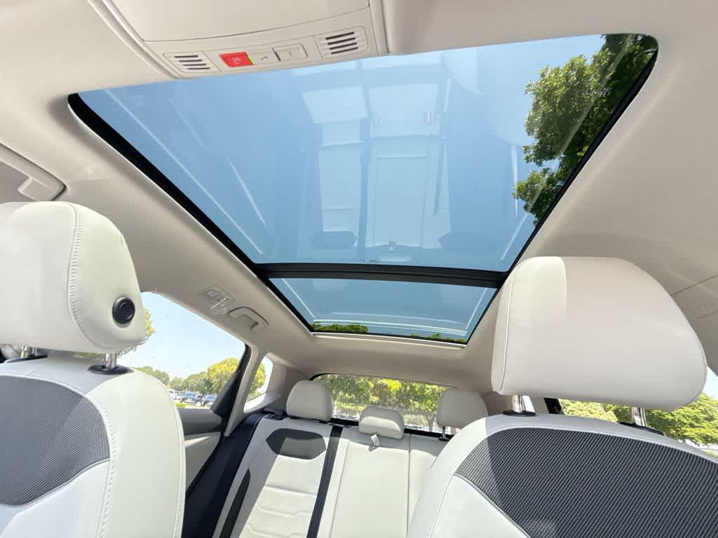 2026 Volkswagen Taos SE
