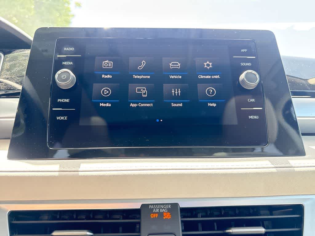 2026 Volkswagen Taos SE