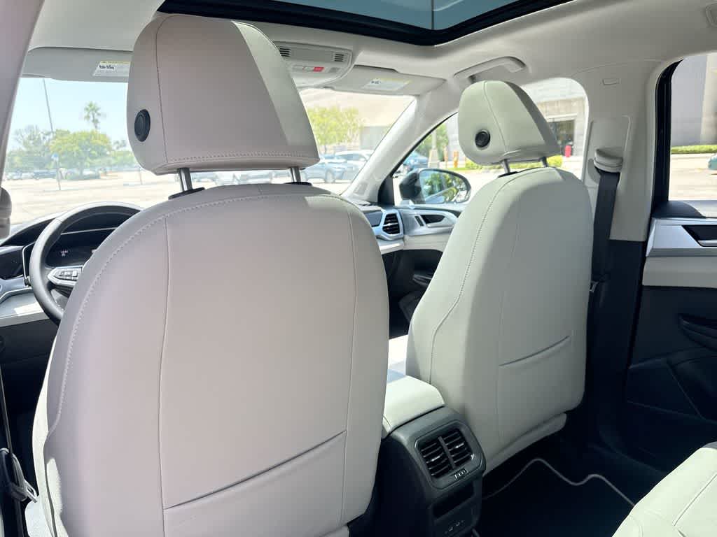 2026 Volkswagen Taos SE