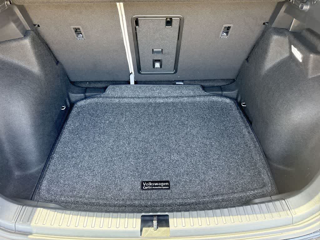 2026 Volkswagen Taos SE