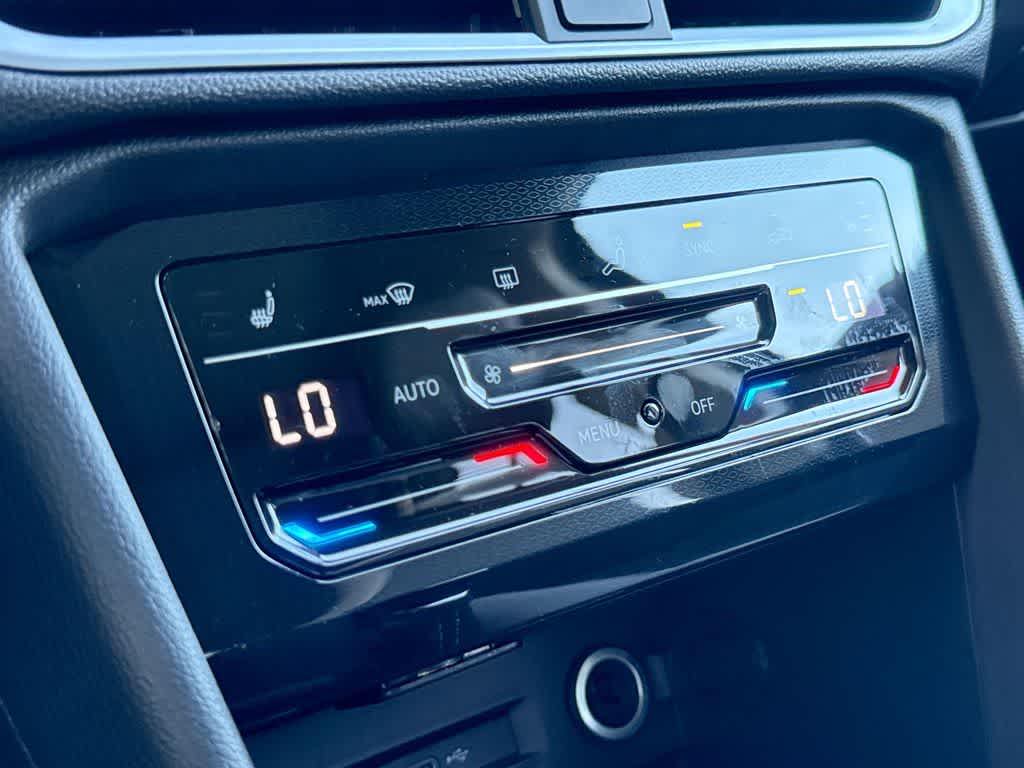 2026 Volkswagen Taos SE