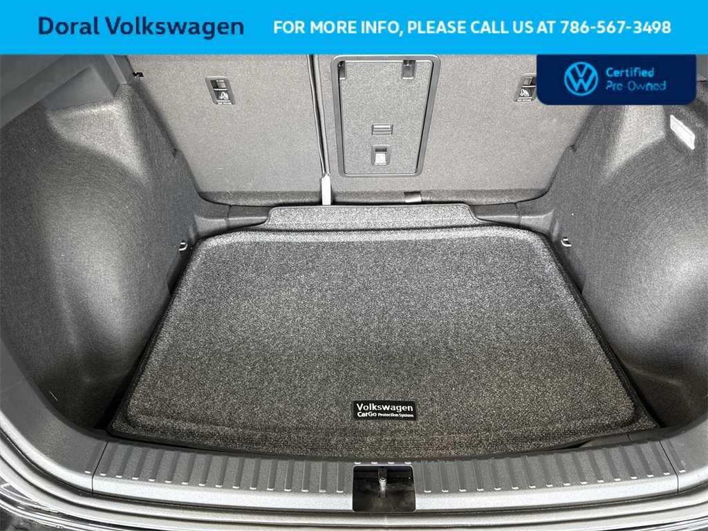 2025 Volkswagen Taos SE