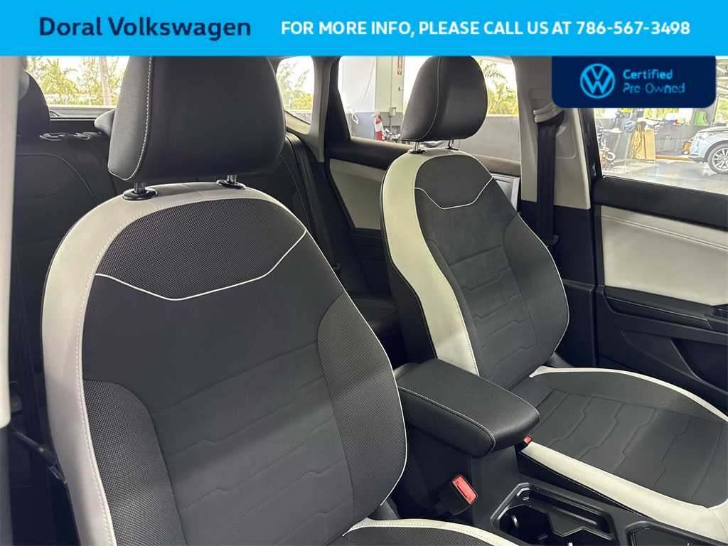 2025 Volkswagen Taos SE