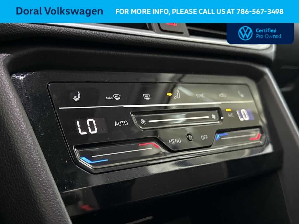 2025 Volkswagen Taos SE