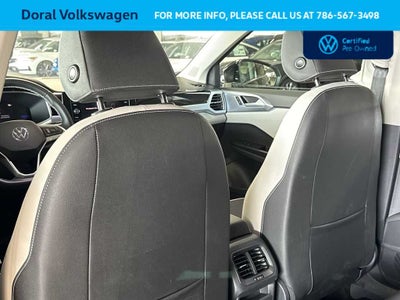 2025 Volkswagen Taos SE