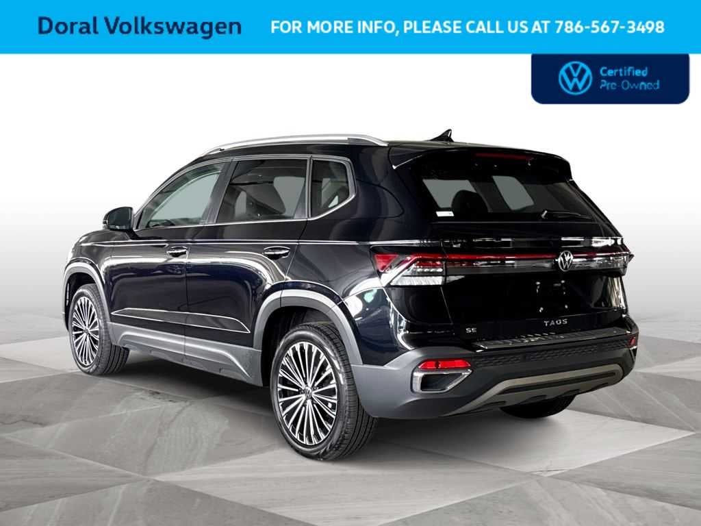 2025 Volkswagen Taos SE