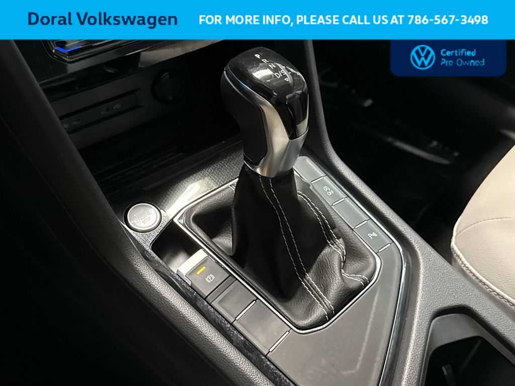 2025 Volkswagen Taos SE