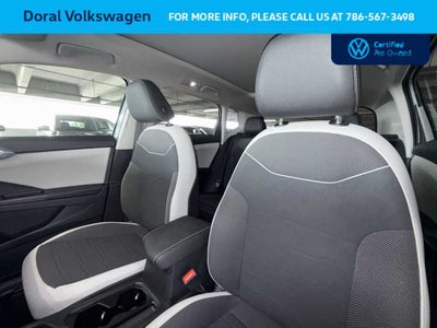 2025 Volkswagen Taos SE