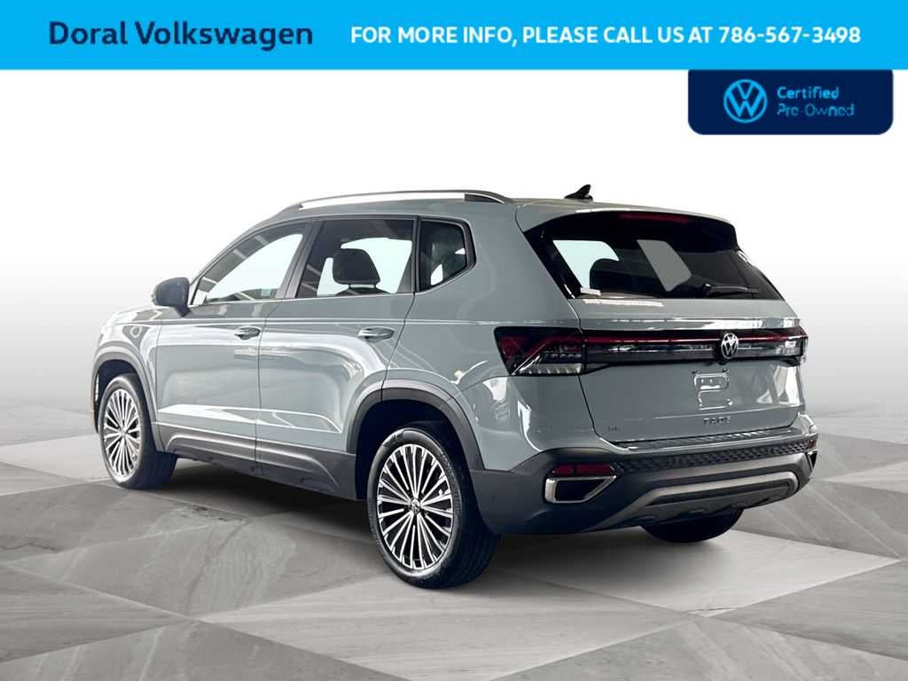 2025 Volkswagen Taos SE