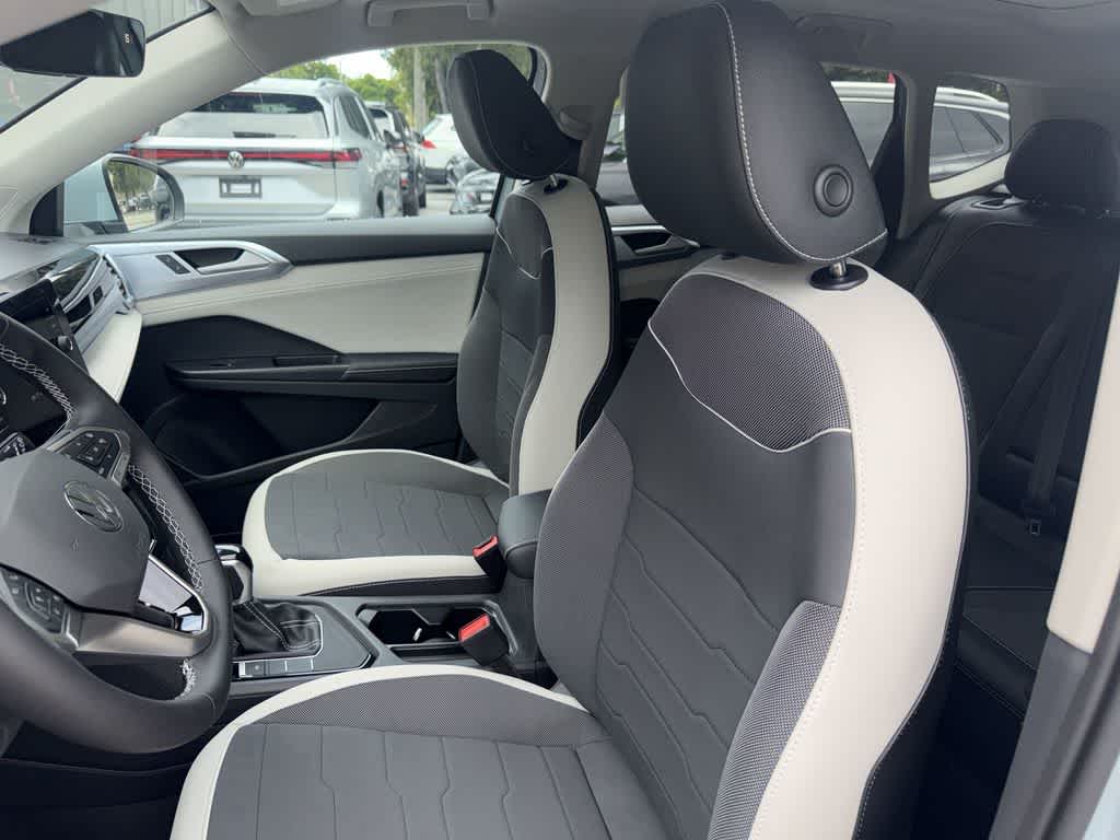 2027 Volkswagen Taos SE