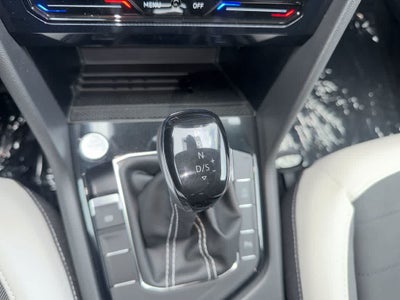 2027 Volkswagen Taos SE