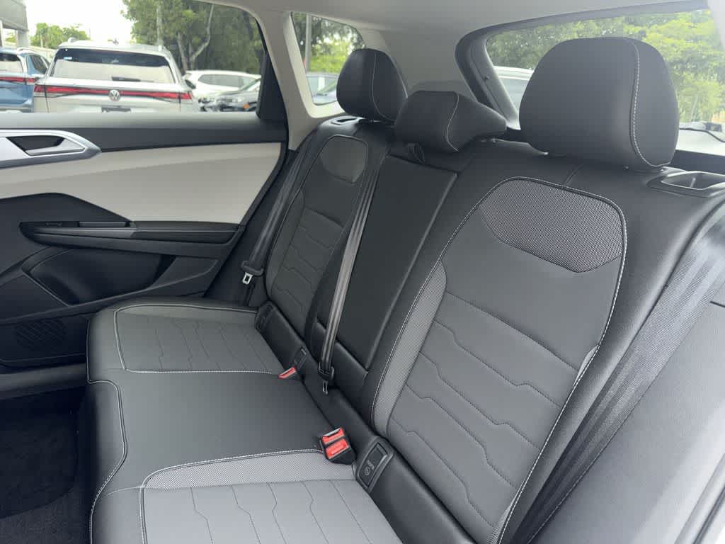 2027 Volkswagen Taos SE