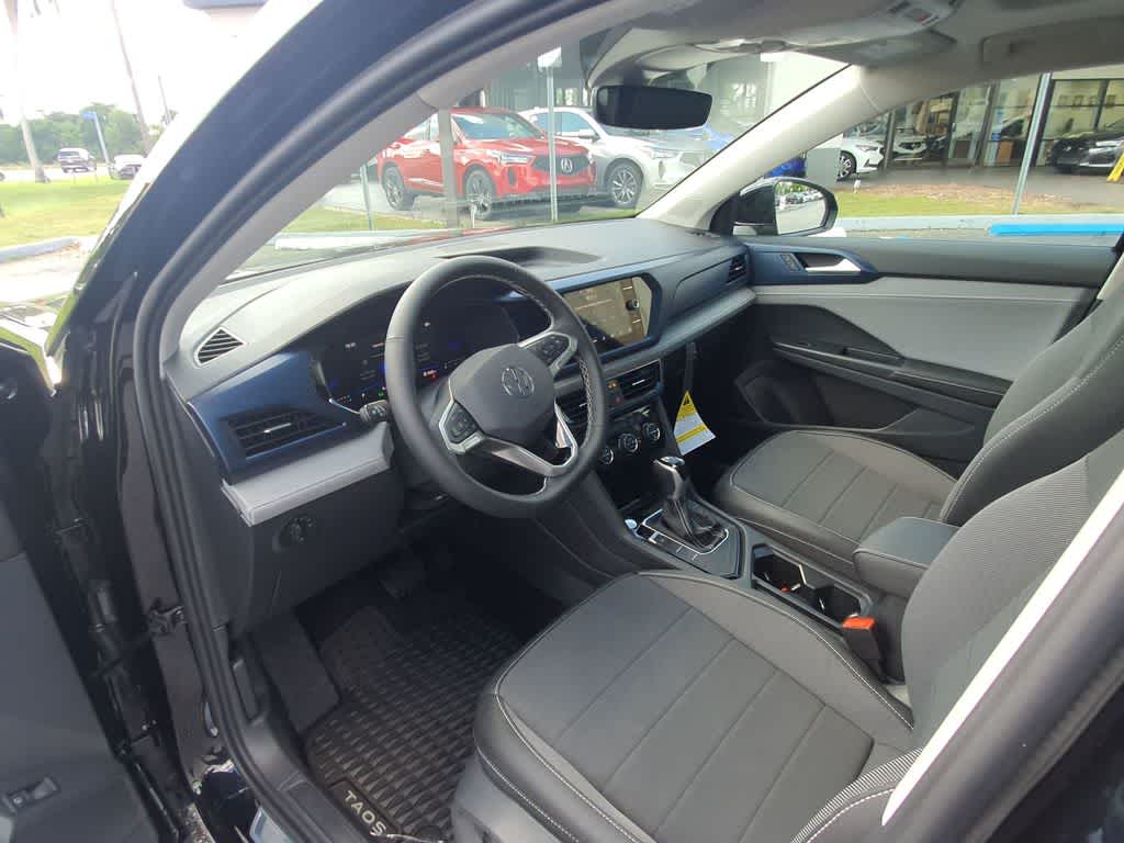 2024 Volkswagen Taos SE