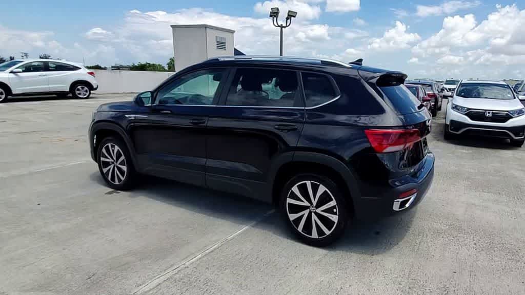 2023 Volkswagen Taos SE