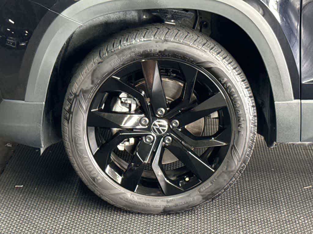 2024 Volkswagen Taos SE