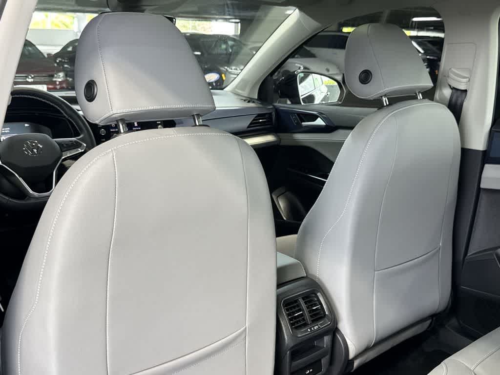 2024 Volkswagen Taos SE