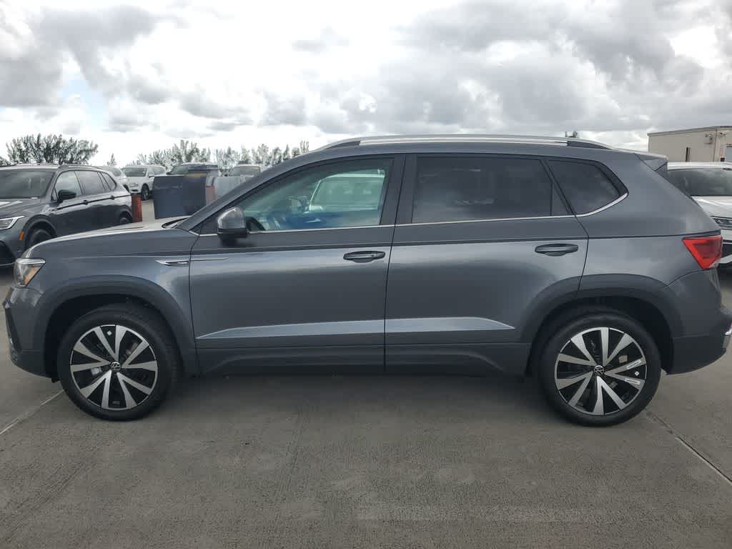 2024 Volkswagen Taos SE