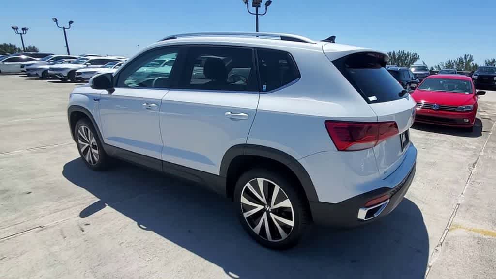 2024 Volkswagen Taos SE