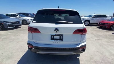 2024 Volkswagen Taos SE