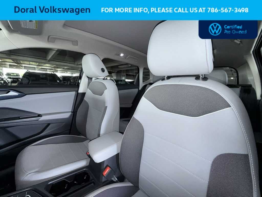 2024 Volkswagen Taos SE
