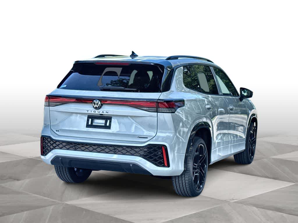 2026 Volkswagen Tiguan SE R-Line Black