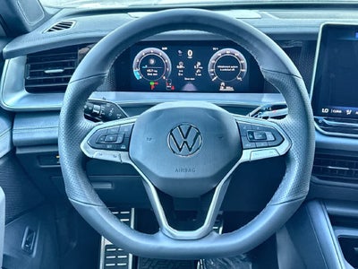 2027 Volkswagen Tiguan SE R-Line Black