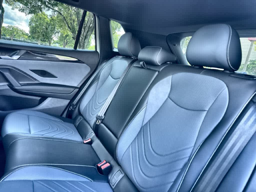 2027 Volkswagen Tiguan SE R-Line Black