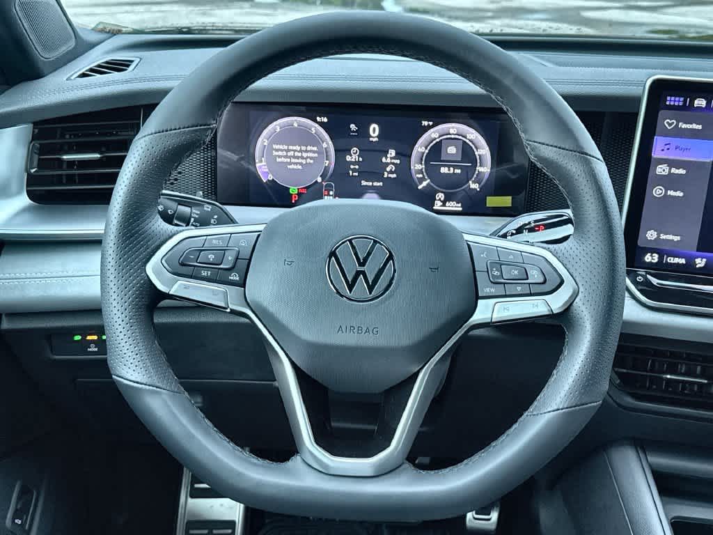 2026 Volkswagen Tiguan SE R-Line Black