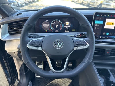 2026 Volkswagen Tiguan SE R-Line Black
