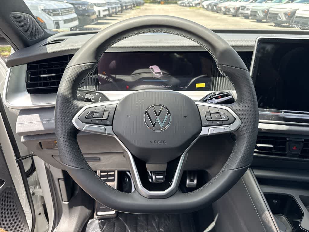 2026 Volkswagen Tiguan SE R-Line Black