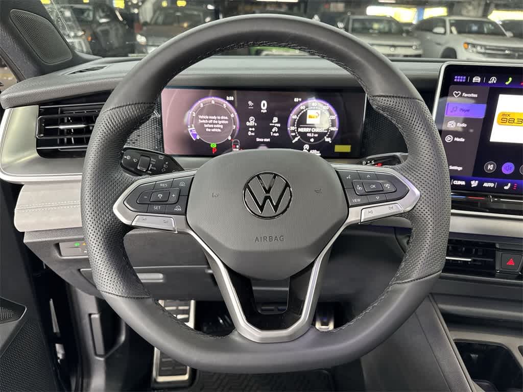 2026 Volkswagen Tiguan SE R-Line Black