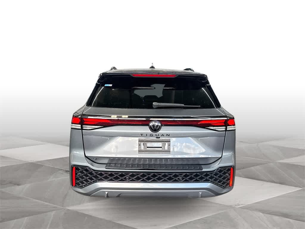 2026 Volkswagen Tiguan SE R-Line Black