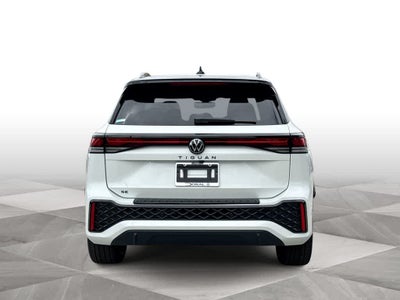 2026 Volkswagen Tiguan SE R-Line Black