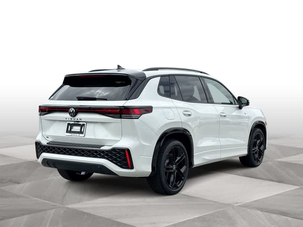 2026 Volkswagen Tiguan SE R-Line Black