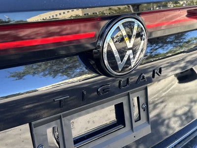 2026 Volkswagen Tiguan SE R-Line Black