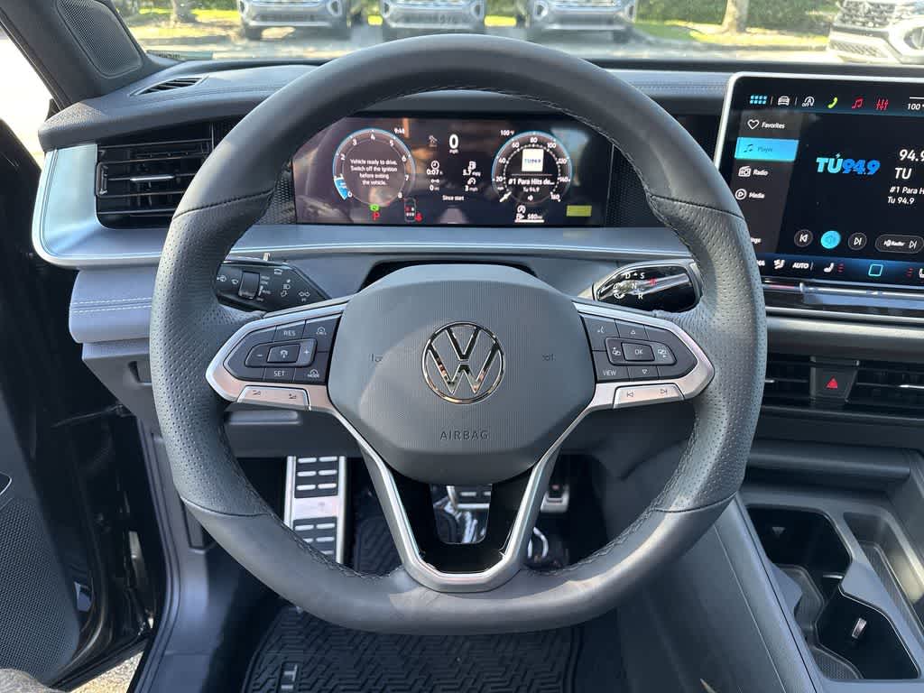 2026 Volkswagen Tiguan SE R-Line Black