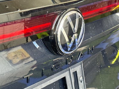 2026 Volkswagen Tiguan SE R-Line Black