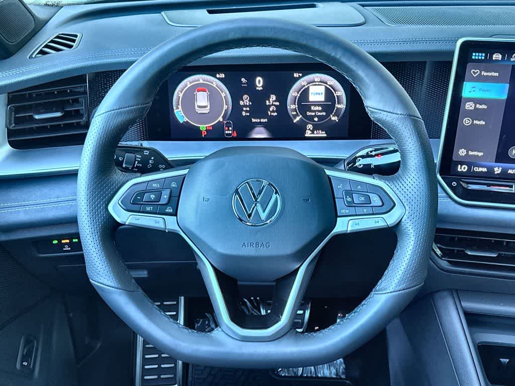 2026 Volkswagen Tiguan SE R-Line Black