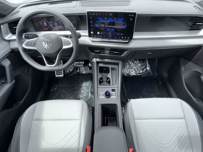 2026 Volkswagen Tiguan SE R-Line Black