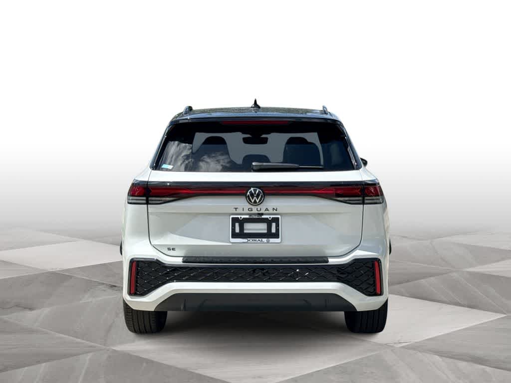 2026 Volkswagen Tiguan SE R-Line Black