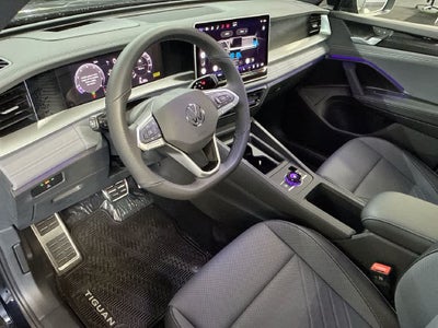 2026 Volkswagen Tiguan SE R-Line Black