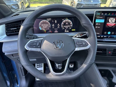 2026 Volkswagen Tiguan SE R-Line Black