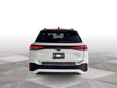 2026 Volkswagen Tiguan SE R-Line Black