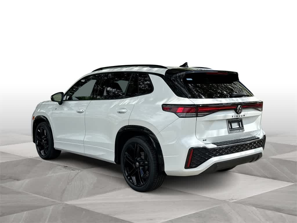 2026 Volkswagen Tiguan SE R-Line Black