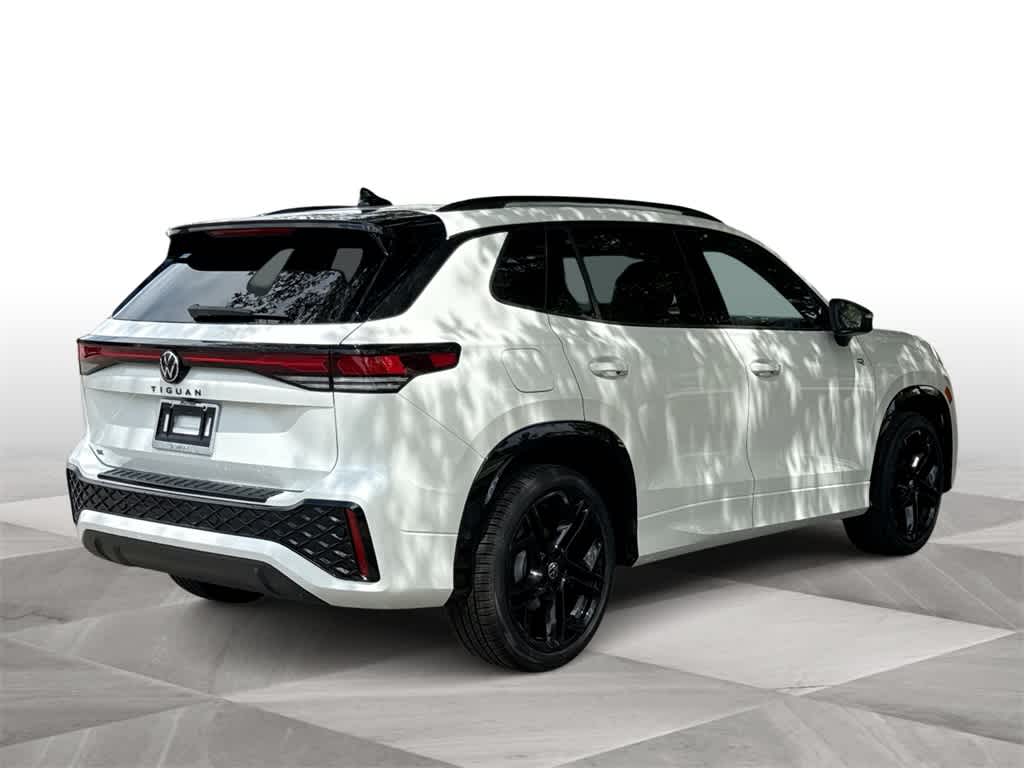 2026 Volkswagen Tiguan SE R-Line Black