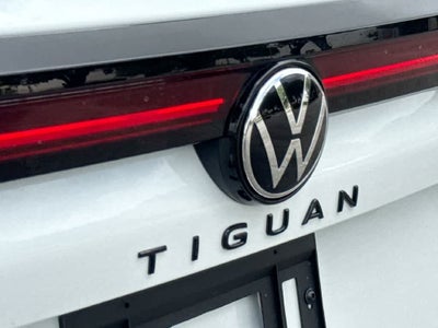 2026 Volkswagen Tiguan SE R-Line Black