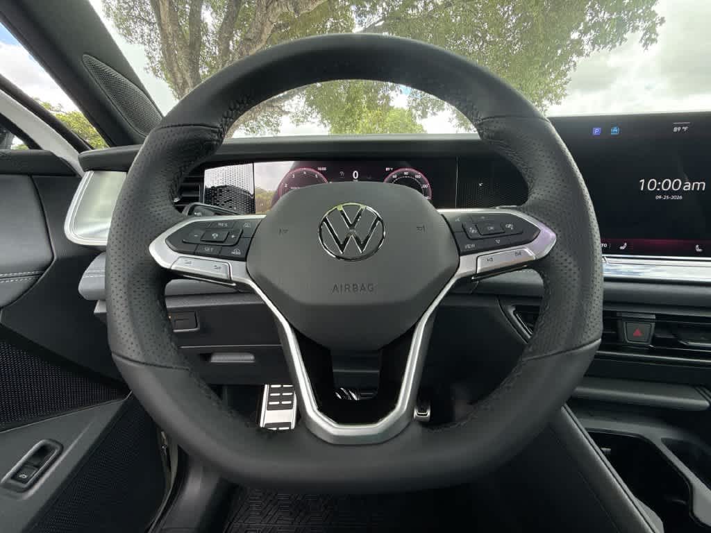 2026 Volkswagen Tiguan SE R-Line Black